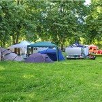 Le paddock, ce coup-ci est au camping municipal. Excellent !!! Un abri jardin, deux tentes, ça fait la maille !
